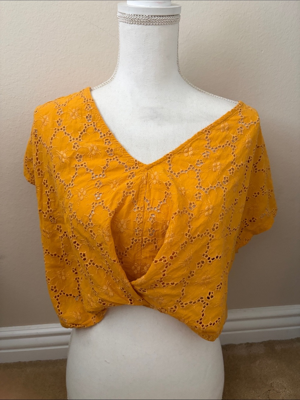 Zara Women's mustard Yellow Eyelet Twist-Front crop Top